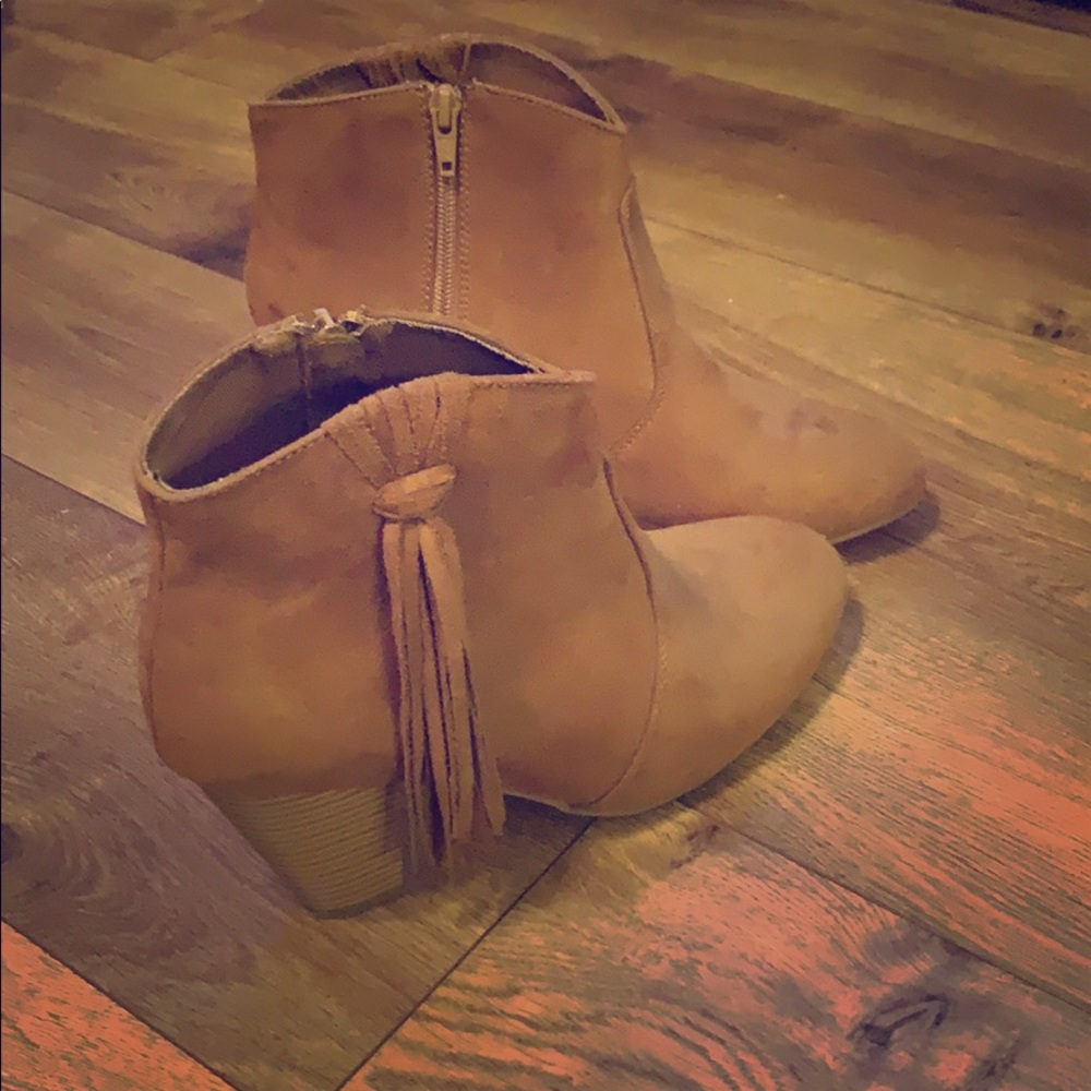 2/$30 Tan ankle boots